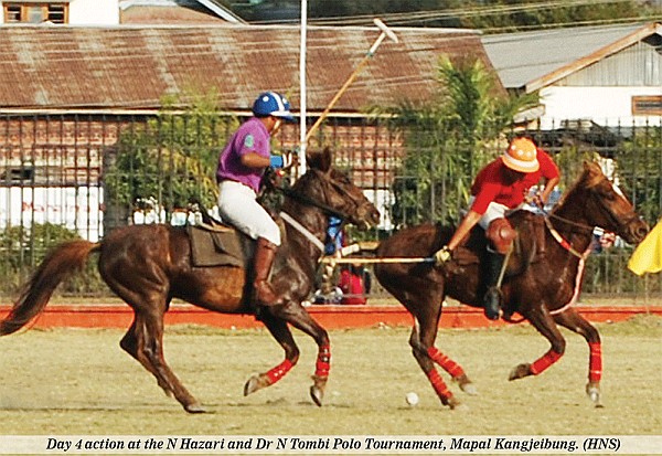 Day 4 action at the N Hazari and Dr N Tombi Polo Tournament, Mapal Kangjeibung.<BR><BR>(HNS)