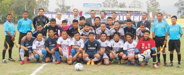 Group photo of Maniwood stars and KSA teams before an exhibition football match at Mapal Kangjeibung on Wednesday
