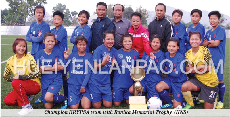 Champion KRYPSA team with Ronika Memorial Trophy