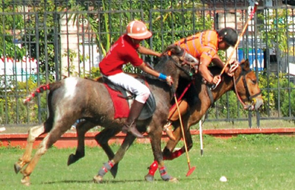  MPSC-B and Chingkheihunba Polo ClubB players in action 