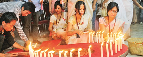 Intl AIDS Candlelight Memorial Day observed
