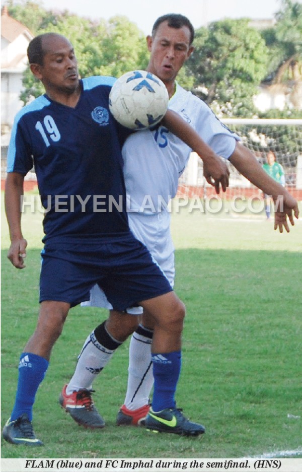 FLAM (blue) and FC Imphal during the semifinal