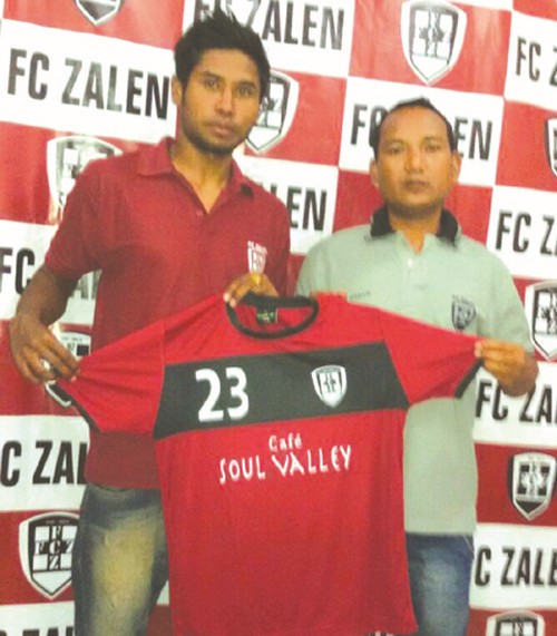 Jibon Singh and Zalen FC coach Tony Haokip pose for a photo
