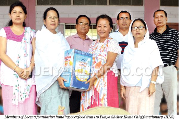Leesna Foundation contributes edible items to Punya Shelter Home
