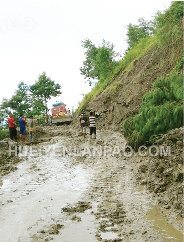 Landslide in Nagaland cuts off Imphal-Dimapur road