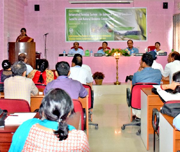 Short course on integrated farming commences