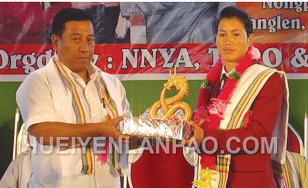 Sanathoi felicitated at Yairipok Top Nongpok Ningthou Sanglen
