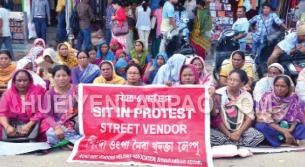 Street vendors air voice against 'mistreatment
