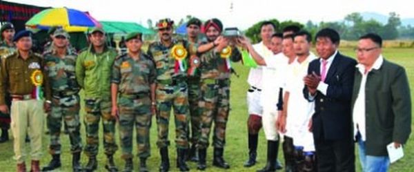 12 Bihar Regiment polo team receiving the trophy