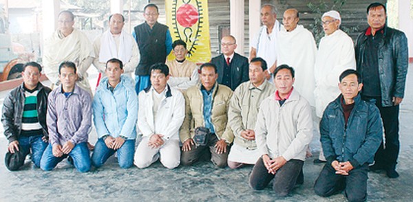 Secretary to the Governor Th Chitaranjan with members of SPIC MACAY Imphal Chapter and artistes during the flag-off ceremony