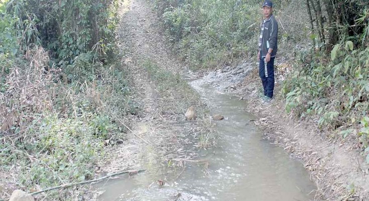 Fissures effuse heat, water levels rise