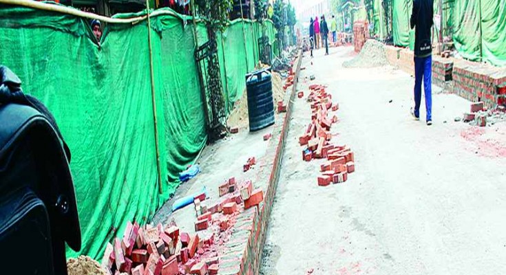 Stand off over construction of market sheds at Thangal Bazar