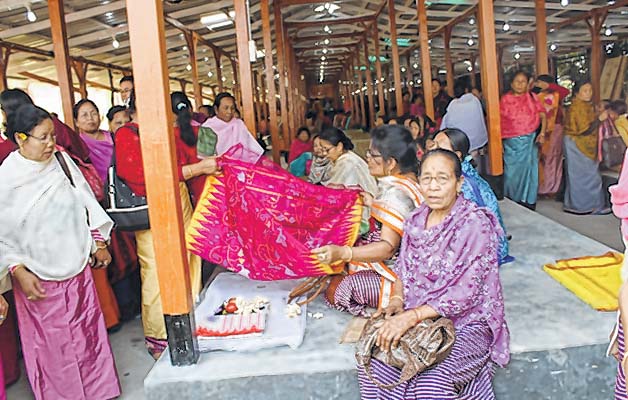 Temporary market shed sees light of day