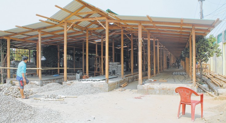 Temporary market shed construction almost completed