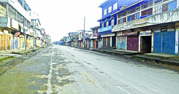 A deserted road at CCpur during the total shutdown