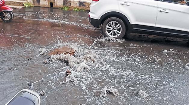 Sewage pipeline bursts open at different points