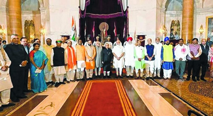 The President, Shri Pranab Mukherjee, the Vice President, Shri M.Hamid Ansari and the Prime Minister, Shri Narendra Modi with the newly inducted Ministers after a Swearing-in Ceremony, at Rashtrapati Bhavan, in New Delhi on July 05, 2016
