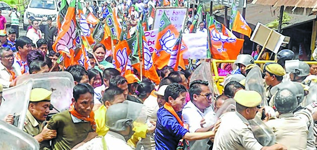 Police foil BJP's attempt to storm Assembly