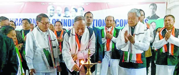 INC observes 131st foundation day, Dy CM takes jibes at demonetisation
