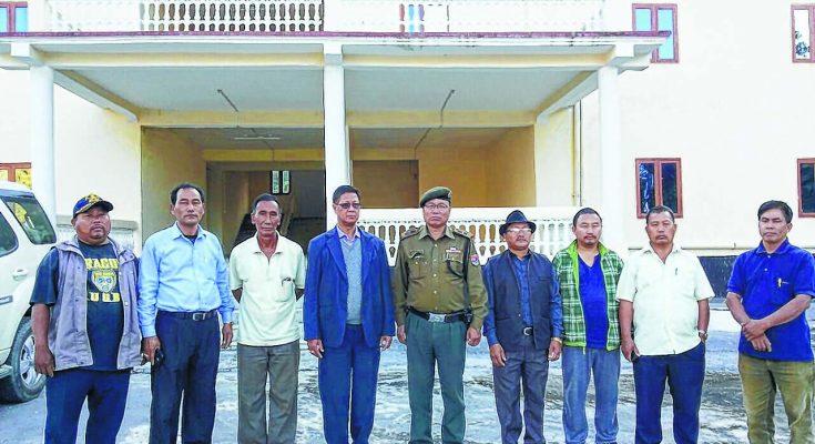 Noney DC, SP in-charge meet village leaders