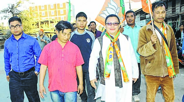 Kakching rolls out red carpet for BJP candidate