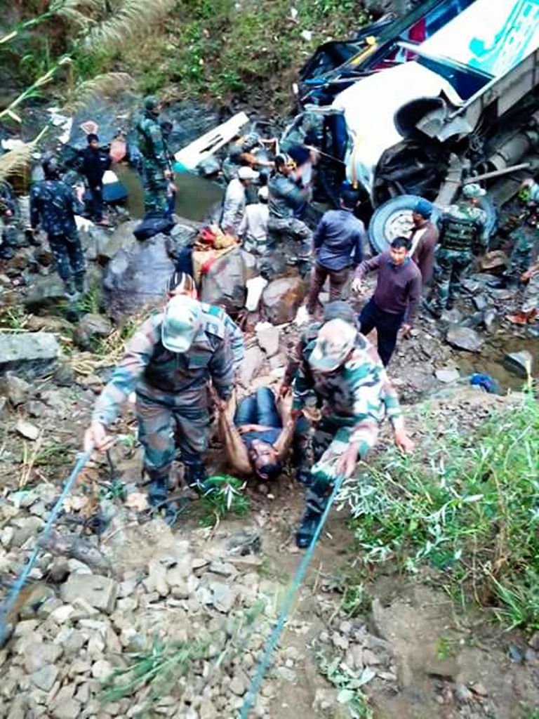 19 persons died in 3 separate accidents; over 30 injured on March 27 2017