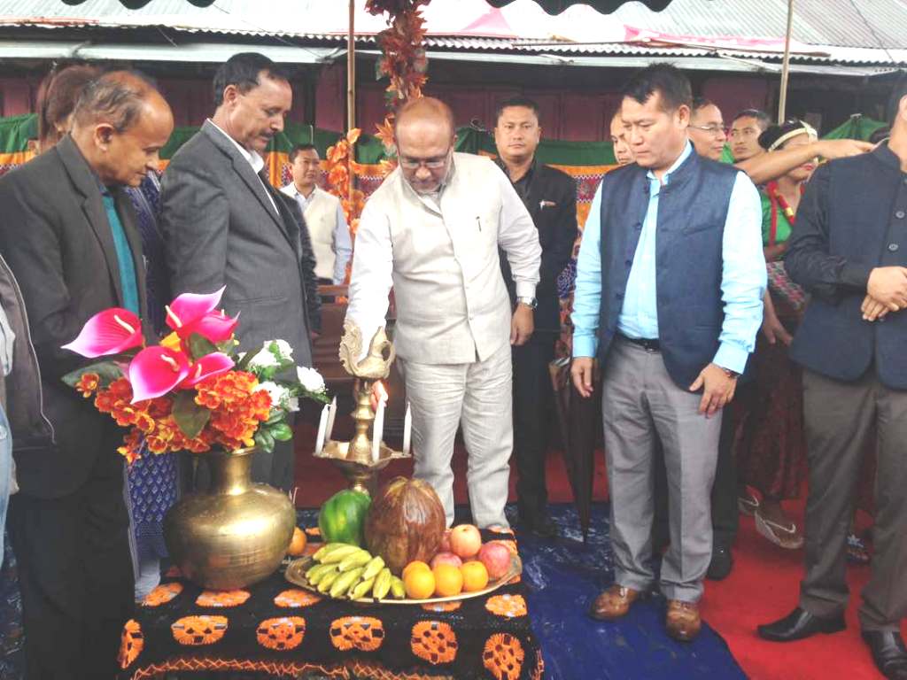 CM accorded warm welcome at Gangiphai and Kalapahar
