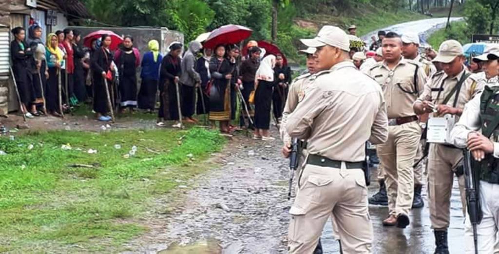 Sugnu-Chakpikarong road blocked over failure to arrest killers