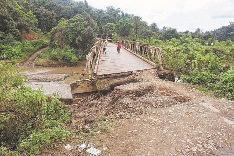Sapormeina-Saikul bridge pose threats to many