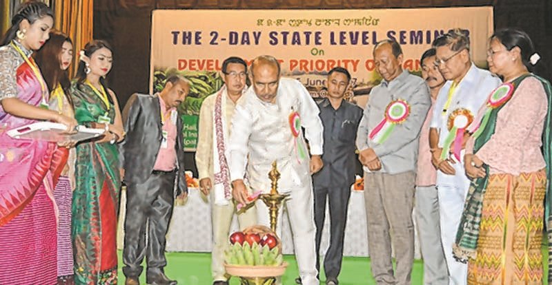 CM sees red over low turn out at seminar