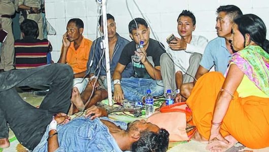 2 dead, 30 hospitalised after consuming local liquor