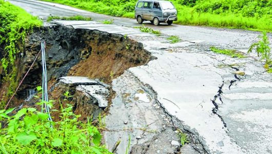 Road caves in, NH-2 closed till 2 pm today