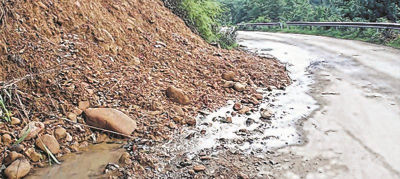 For construction and repairing roads : State asks Rs 500 cr, Centre offers Rs 26 cr