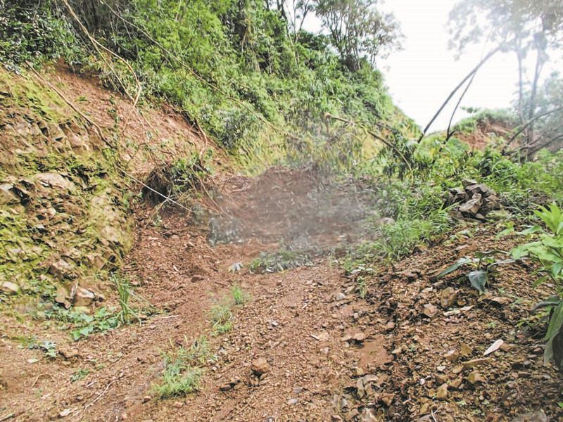 Landslides hit Sambu area, villagers blame contractor for poor work