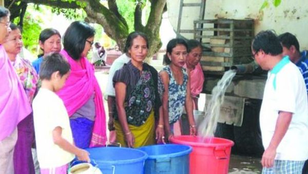 Amid flood, drinking water scarcity hits valley