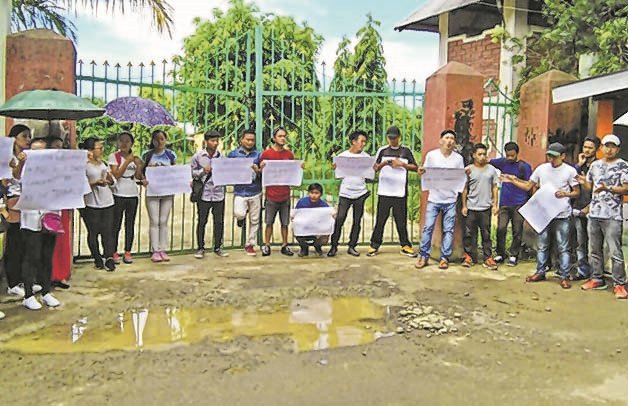 Reservation quota ghost returns, ATSUM sets 48 hours deadline MUTSU locks A-Block of Manipur University