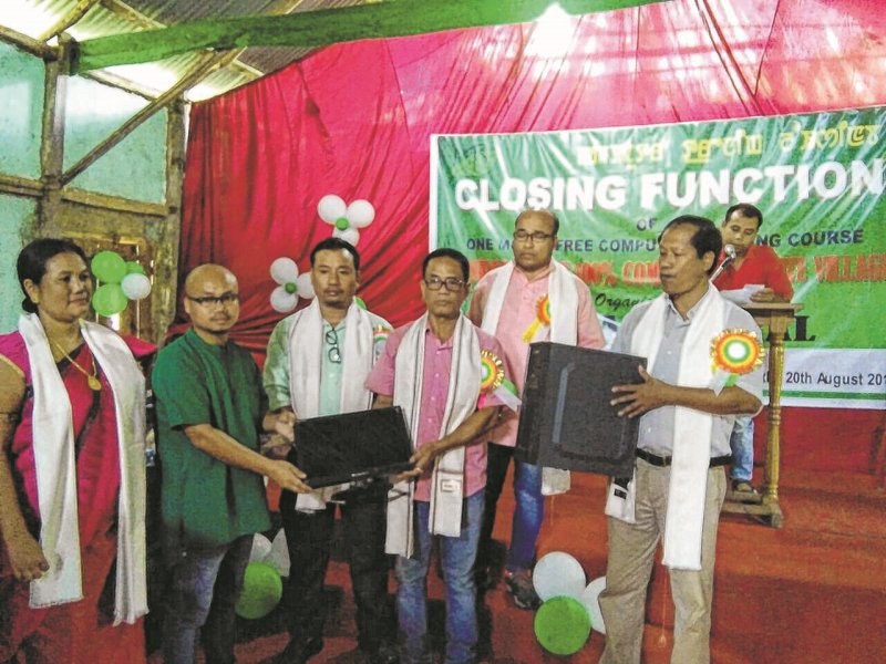 Nungthaang Tampak becomes first 100 per cent computer literate village in the State