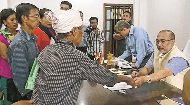 Delivering human service: N Biren CM attends to 173 complaints on Hills Day