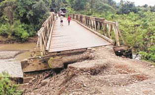 Dilapidated NH-2 stretch ; Two weeks deadline served