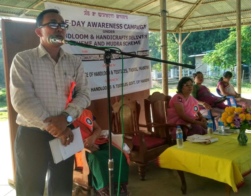 Awareness on handloom and handicraft held at Khekman