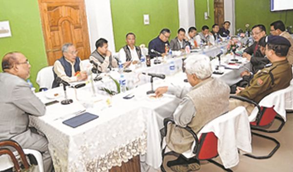 Chandel hosts 2nd hill dist headquarters’ Cabinet meet : Cabinet approves draft investment policy