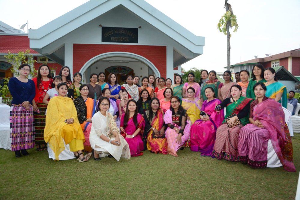 Governor Najma Heptulla interacts with the lady officers and wives of senior officers of Manipur