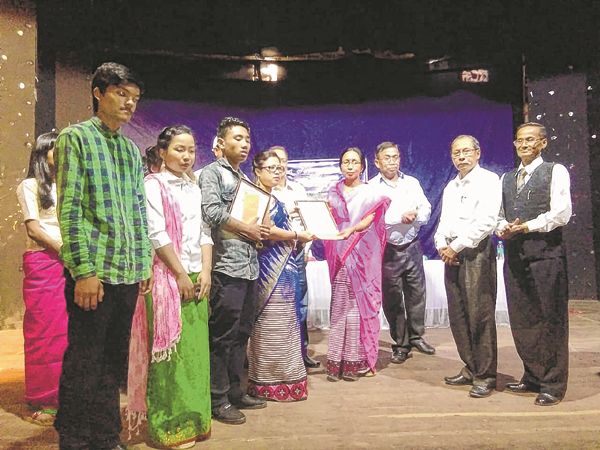 'Arikpa Maral Shumna Chai' bags first position at inter college competition