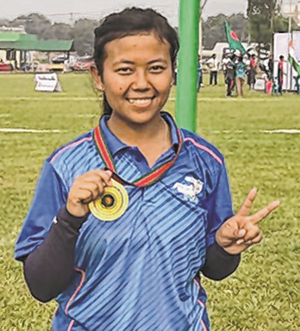 Sub-Junior Asian Archery : Suchitra Tourangbam  clinch gold