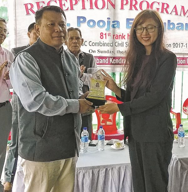 Pooja Elangbam felicitated by Thangmeiband Kendra Development Org (TAKDO) on May 06 2018