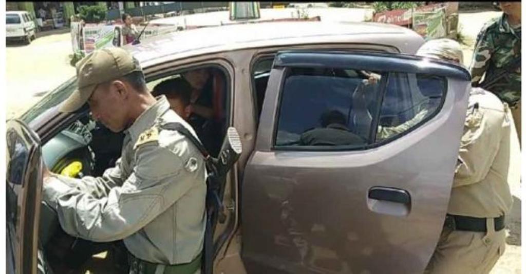 Ukhrul district police remove tinted glass from vehicle