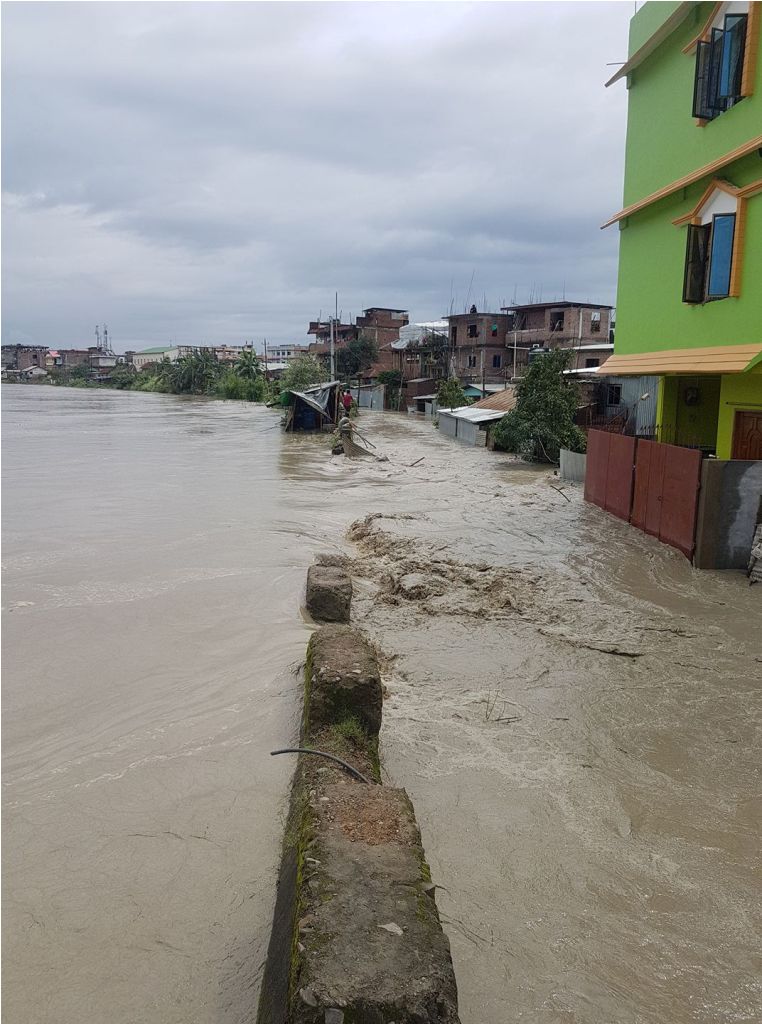 Many houses still submerged in Manipur valley; Residents of Imphal East take shelter at Relief camp