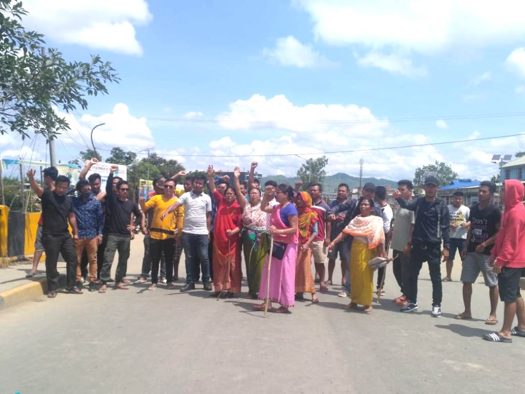48 hours general strike demanding removal of VC paralyse Manipur on first day