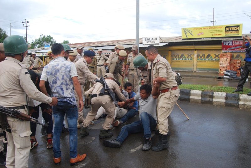 students injured in police action in periphery of Manipur Assembly