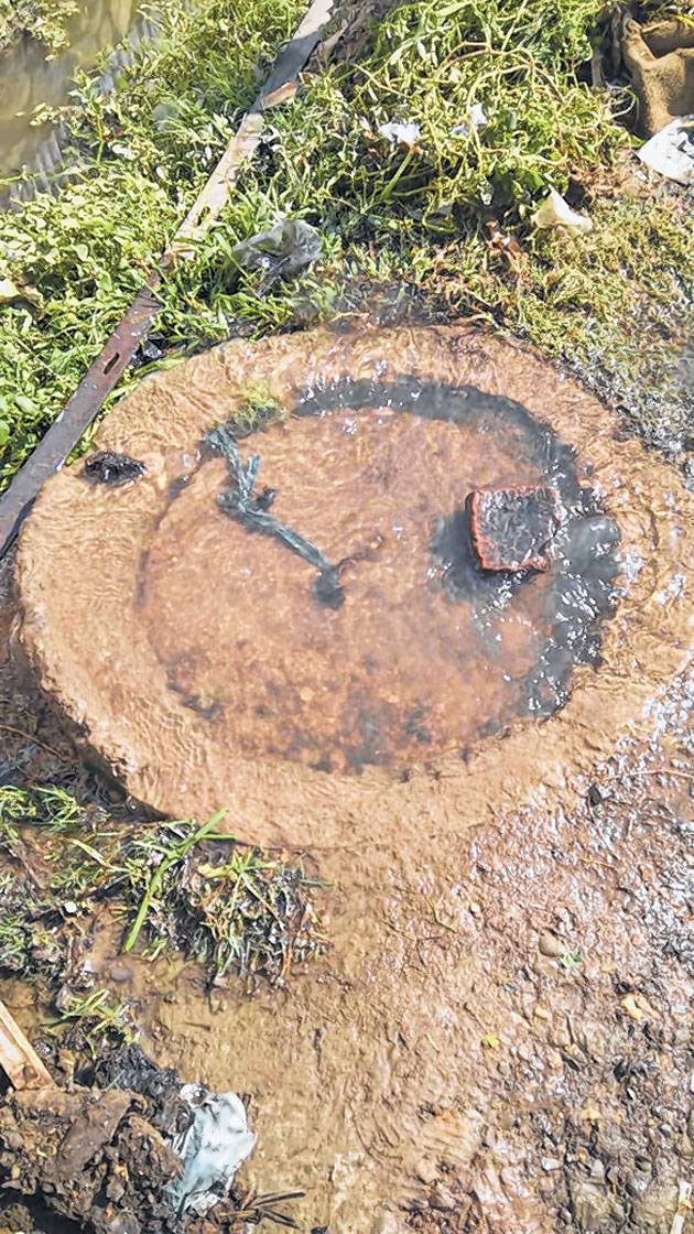 Sewerage project leaks out excreta